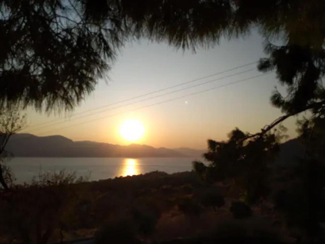 Arsinoe Ξενοδοχείο Μέθανα Εξωτερικό φωτογραφία